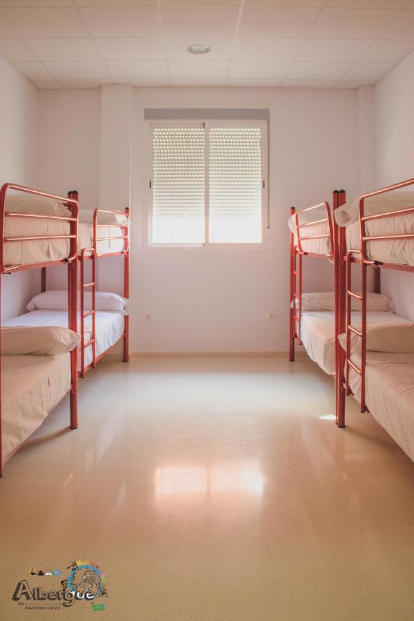Albergue Multiaventura Active Andalucia Almodóvar del Río Buitenkant foto