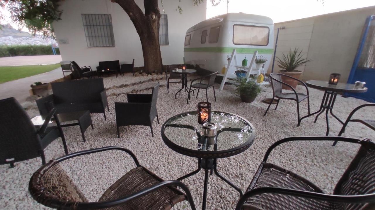 Albergue Multiaventura Active Andalucia Almodóvar del Río Buitenkant foto