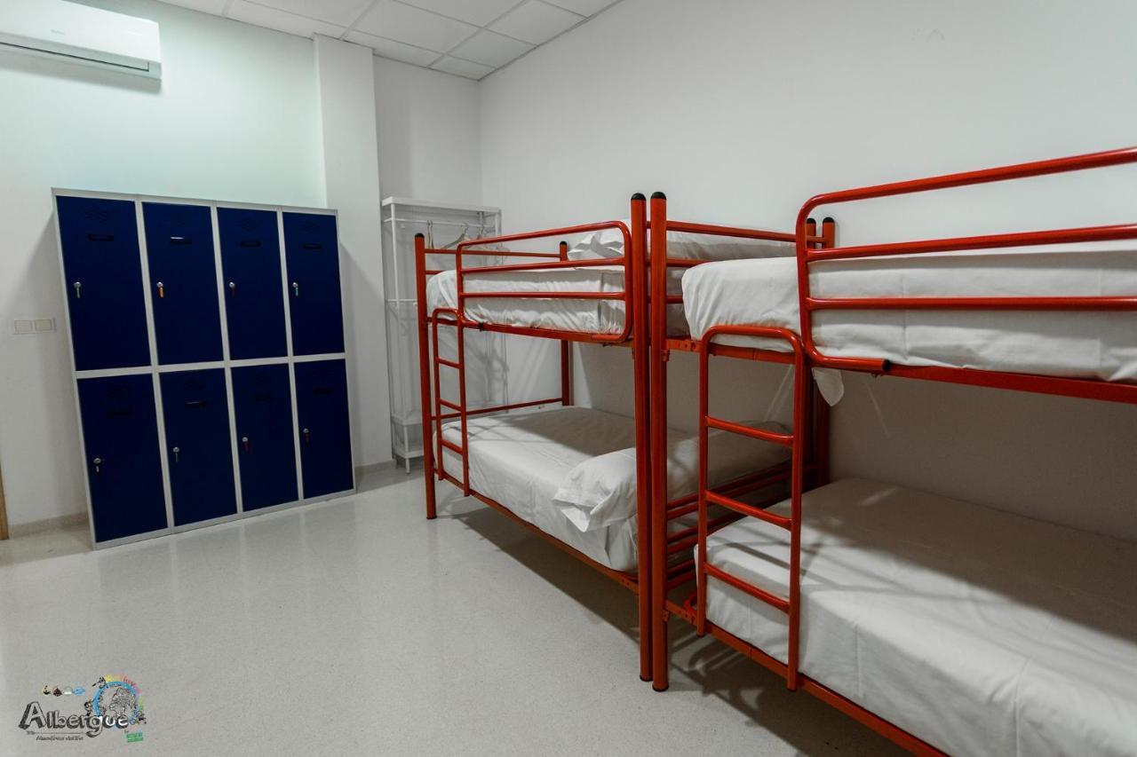 Albergue Multiaventura Active Andalucia Almodóvar del Río Buitenkant foto